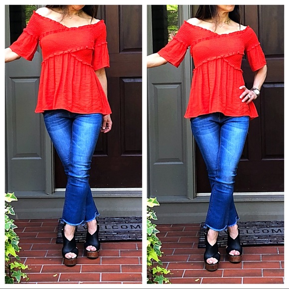 ✨LAST ONE ✨Dark coral gathered bell sleeves top - Picture 7 of 8